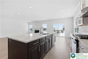 6405 Robin Rd, Lower Macungie Township, PA 18062 - Photo 15