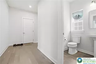 6405 Robin Rd, Lower Macungie Township, PA 18062 - Photo 39