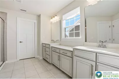 6405 Robin Road, Lower Macungie Township, PA 18062 - Photo 51