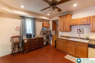 334 W Church St, Slatington, PA 18080 - Photo 5