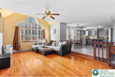 2247 Reo Drive, Chestnuthill Twp, PA 18330 - Photo 7
