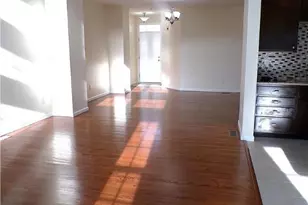 319 Milkweed Dr, Upper Macungie Township, PA 18104 - Photo 5