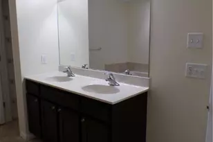 319 Milkweed Dr, Upper Macungie Township, PA 18104 - Photo 27