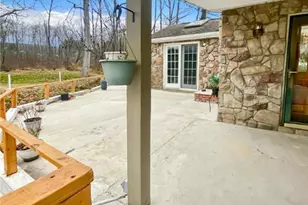 447 St Johns Rd, Butler Twp, PA 18222 - Photo 9