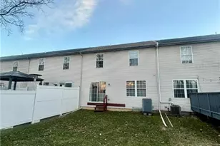 1530 Hawthorn Dr, Easton, PA 18040 - Photo 3