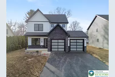 1330 Lincoln Street, North Catasauqua Bor, PA 18032 - Photo 1