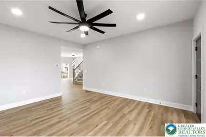 1330 Lincoln Street, North Catasauqua Bor, PA 18032 - Photo 7