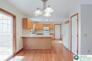 4938 Pine Ridge Dr, Bushkill, PA 18324 - Photo 9