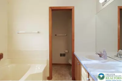 4938 Pine Ridge Drive, Bushkill, PA 18324 - Photo 23