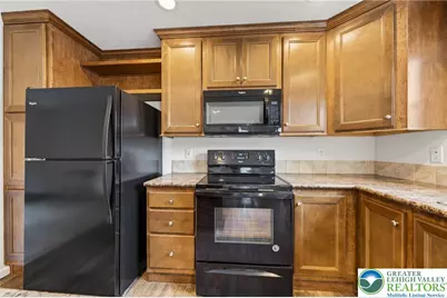 4250 Jaguar Court, North Whitehall Twp, PA 18069 - Photo 11