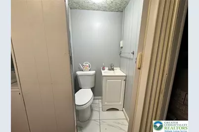 2336 3rd Street, Wilson, PA 18042 - Photo 5