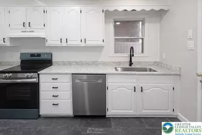 107 W Rowe Street, Tamaqua Boro, PA 18252 - Photo 7