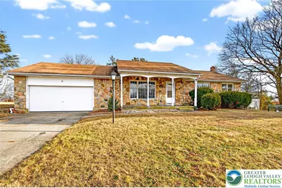 576 Horseshoe Drive, Plainfield Township, PA 18040 - Photo 3