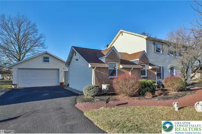 2811 Kingsview Avenue, Bethlehem Township, PA 18045 - Photo 1