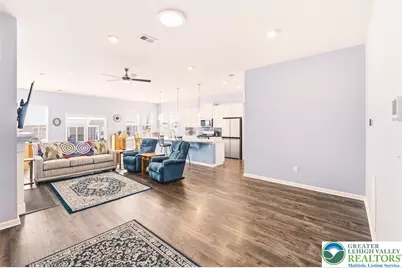 8071 Schaefer Crest, Upper Macungie Township, PA 18031 - Photo 5