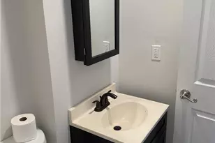 527 Pennsylvania Ave, Bangor Boro, PA 18013 - Photo 5