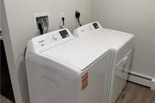 527 Pennsylvania Ave, Bangor, PA 18013 - Photo 3