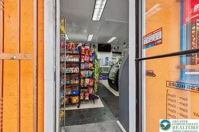 909 Linden, Allentown, PA 18101 - Photo 5