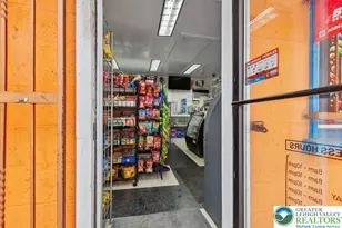 909 Linden, Allentown, PA 18101 - Photo 5