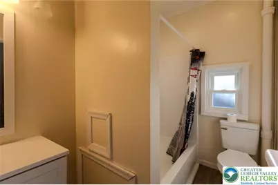 805 Pennsylvania Avenue, Bangor, PA 18013 - Photo 13