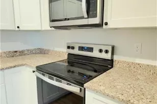 403 Walnut St, Bath, PA 18014 - Photo 9