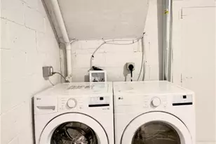 403 Walnut St, Bath, PA 18014 - Photo 21