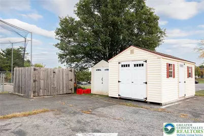 4565 Spring Hill Drive, Schnecksville, PA 18078 - Photo 19