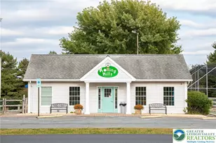 4565 Spring Hill Dr, Schnecksville, PA 18078 - Photo 1