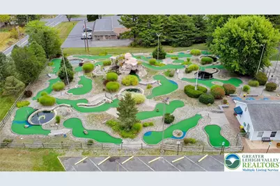 4565 Spring Hill Drive, Schnecksville, PA 18078 - Photo 3