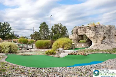 4565 Spring Hill Drive, Schnecksville, PA 18078 - Photo 15