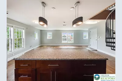 758 Main Street #2, Hellertown, PA 18055 - Photo 5