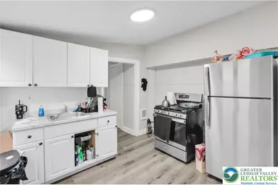 208 N 9th Street, Allentown, PA 18102 - Photo 13