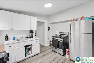 208 N Ninth St, Allentown, PA 18102 - Photo 13