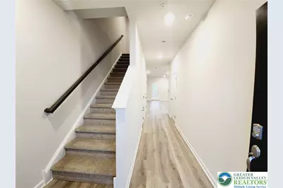 1255 Susan Circle, Upper Macungie Township, PA 18031 - Photo 5