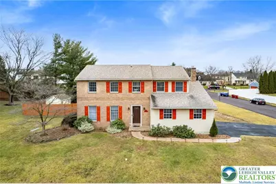 402 Florentine Drive, Forks Twp, PA 18040 - Photo 5