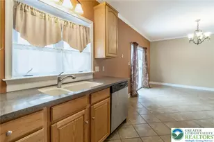 537 Kemmerer Ln, Upper Macungie Township, PA 18104 - Photo 15