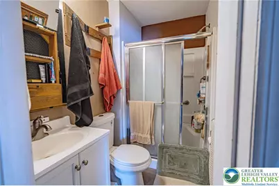 2303 S Filbert Street, Salisbury, PA 18103 - Photo 17