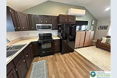 3752 Redbud Drive, Lehigh Township, PA 18067 - Photo 7