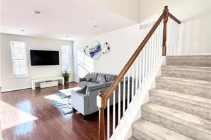 370 Redclover Ln, Upper Macungie Township, PA 18104 - Photo 13