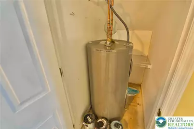 7923 Cross Creek Circle, Upper Macungie Township, PA 18031 - Photo 15