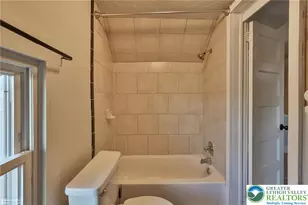 633 Berwick St, Easton, PA 18042 - Photo 63