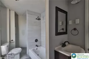 633 Berwick St, Easton, PA 18042 - Photo 39