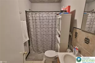 633 Berwick St, Easton, PA 18042 - Photo 9