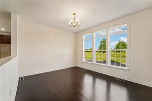 1012 Fairway Dr, Forks Twp, PA 18040 - Photo 11