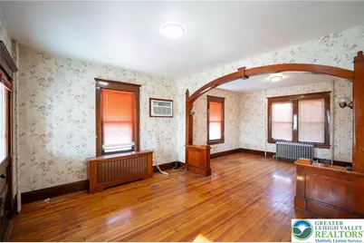 722 Wolf Avenue, Easton, PA 18042 - Photo 9