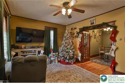 369 Mauch Chunk Street, Nazareth Boro, PA 18064 - Photo 5