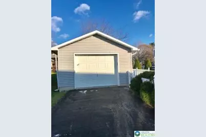 425 Bank Street, Nazareth, PA 18064 - Photo 9