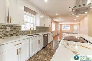 9851 Deerwood Dr, Tobyhanna, PA 18466 - Photo 11