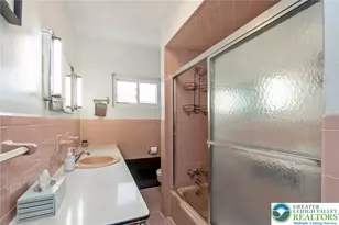 1056 Graham St, Bethlehem, PA 18015 - Photo 25