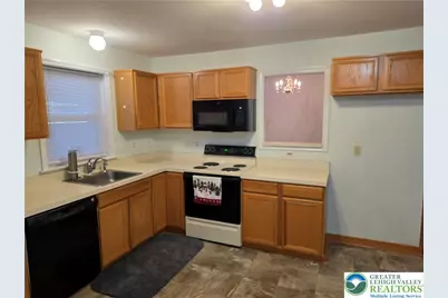 161 W 30 Th Street, Allen Township, PA 18067 - Photo 9